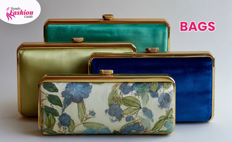 Bags: Rectangle flat clutches in smooth satin or velvet were famous. Some women used to carry small beaded purses.
